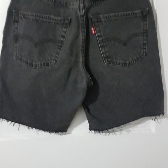 Levi's 501® 90's Women's Denim Shorts Beach Cut Black Sz 24 NWT - Picture 6 of 11
